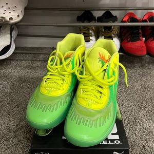 MB.02 "Grinch" Size 12